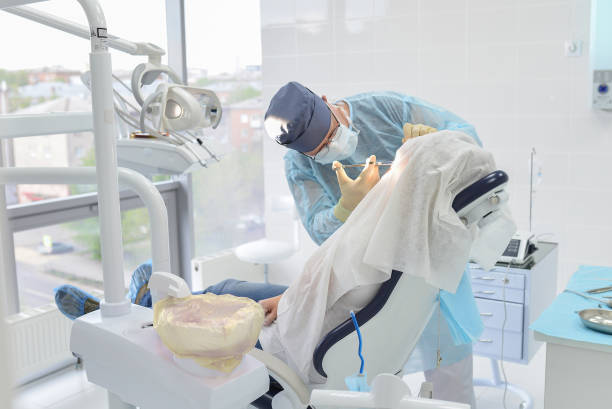 Best Weekend Emergency Dentist in De Pere, WI
